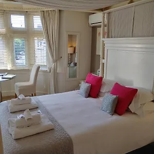 **** Frühstückspension The House Boutique - In-room Breakfast - Free Parking Großbritannien